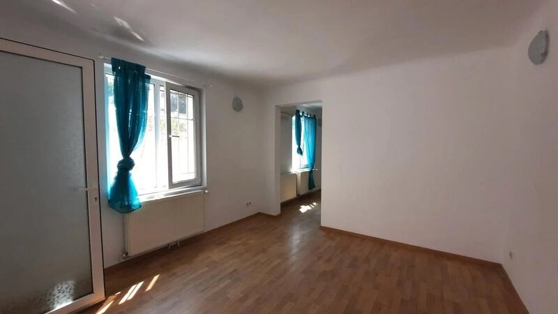 Eminescu, Tunari, imobil singur curte, comision 0, inchiriat la 1.400 euro